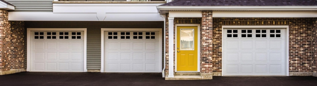 model-9100-9605-steel-garage-door-colonial-white-stockbridgei
